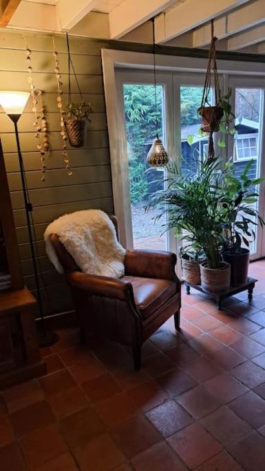 Comfortable Chalet In A Unique Location In Forest Essen Exterior foto